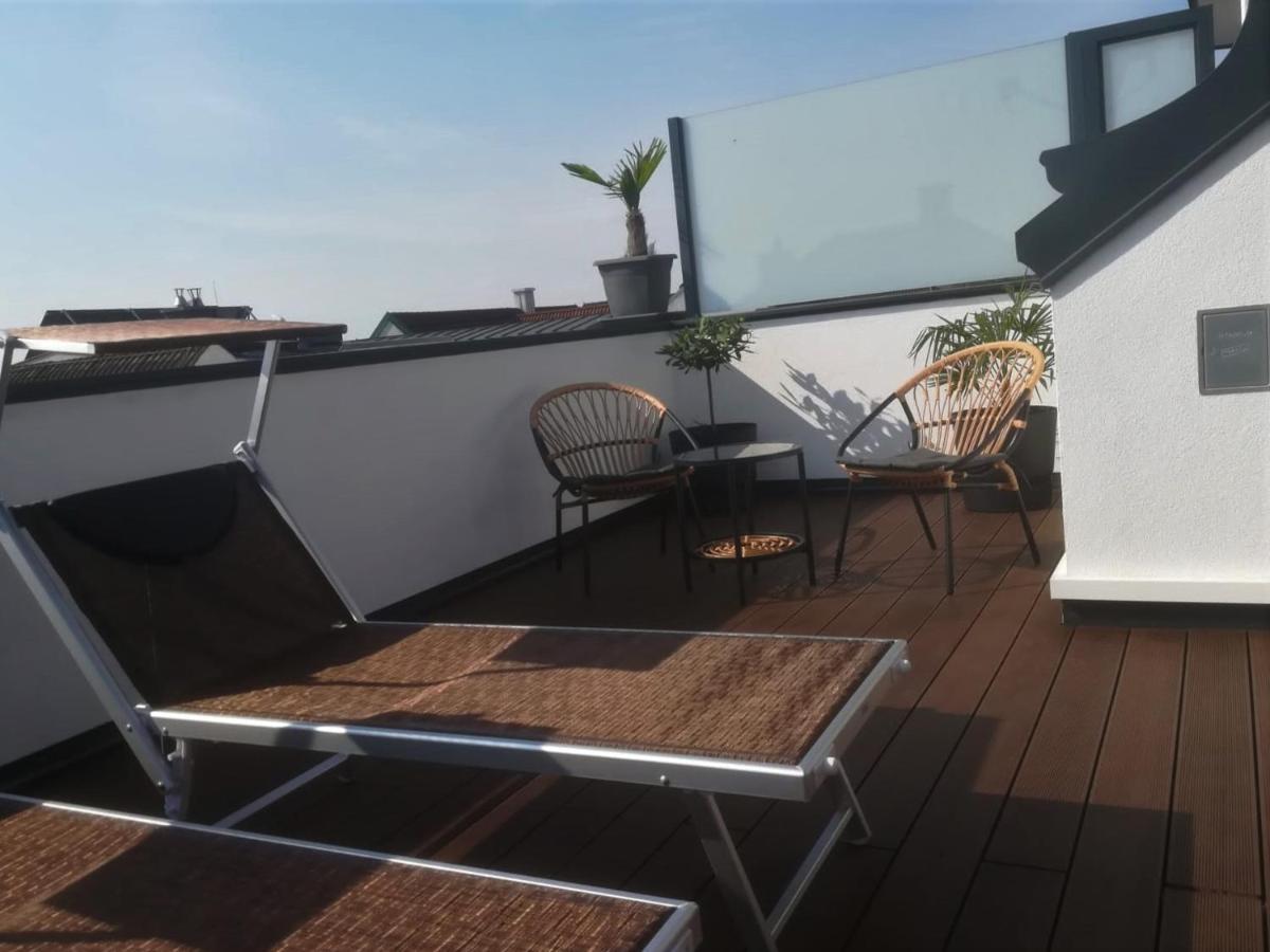 Penthouse Griemann 2 Fuer Max 4 Personen Mit Eigener Grosser Dachterrasse Zum Relaxen! Illmitz Exterior foto