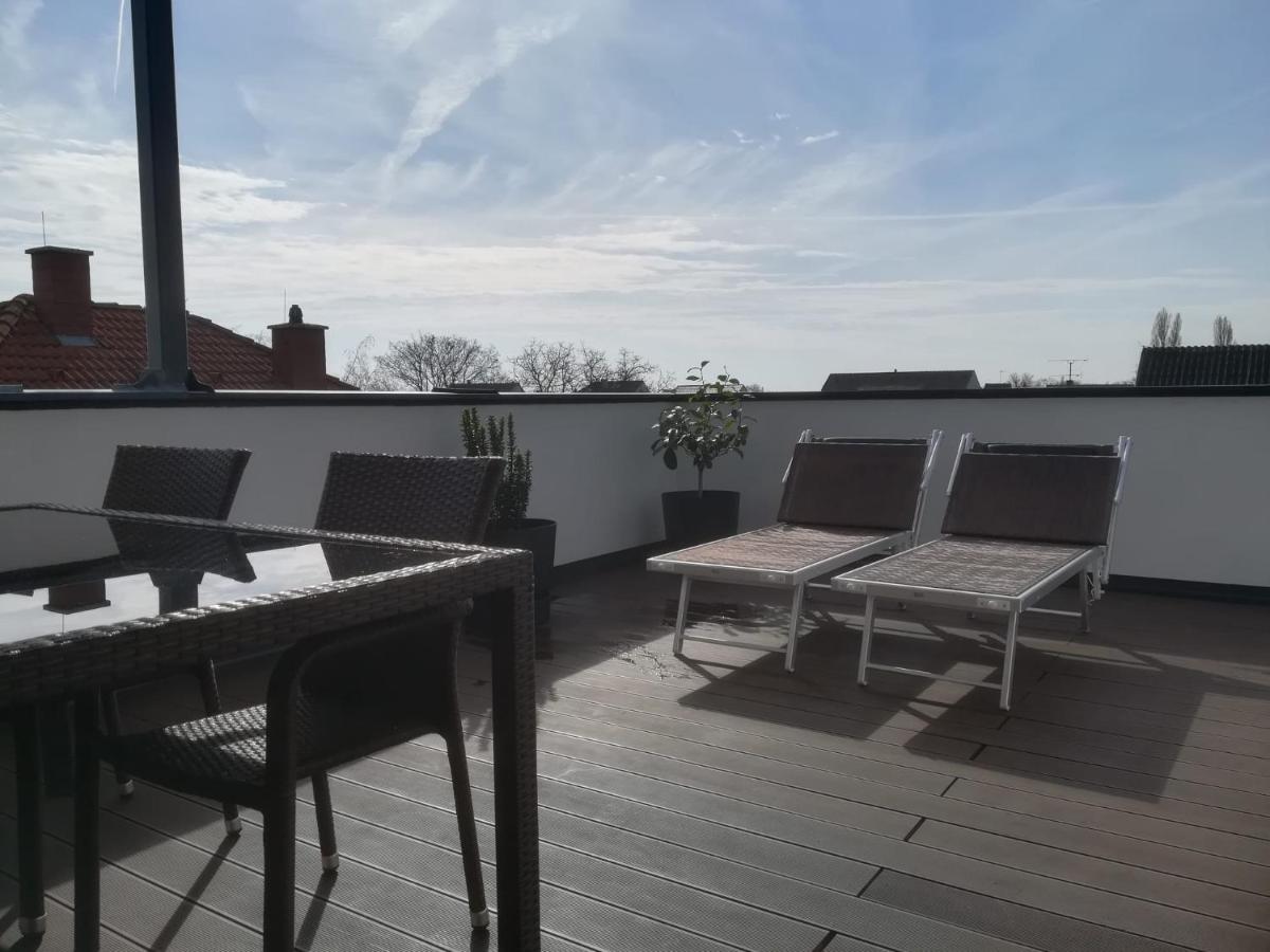 Penthouse Griemann 2 Fuer Max 4 Personen Mit Eigener Grosser Dachterrasse Zum Relaxen! Illmitz Exterior foto